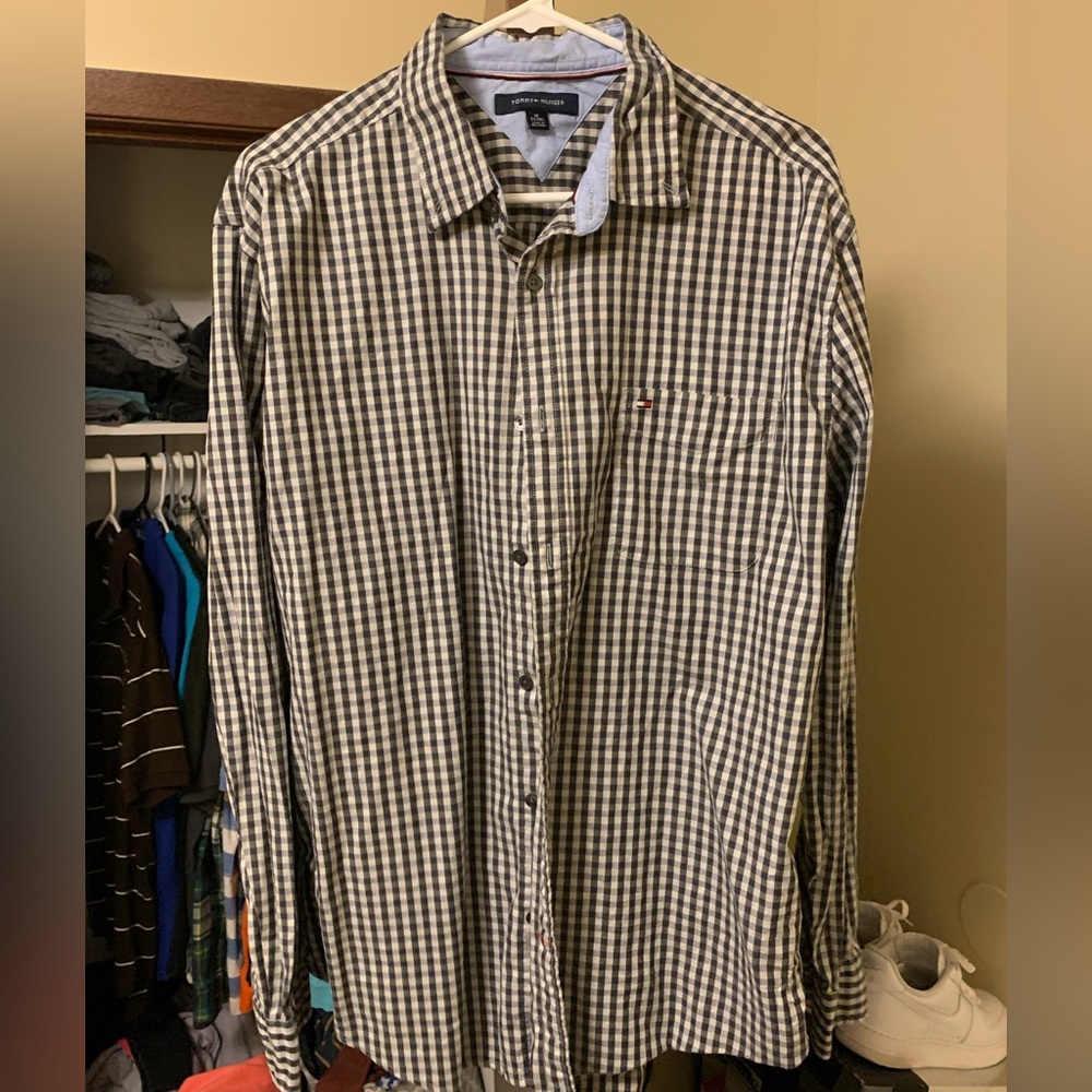 Tommy Hilfiger button up
